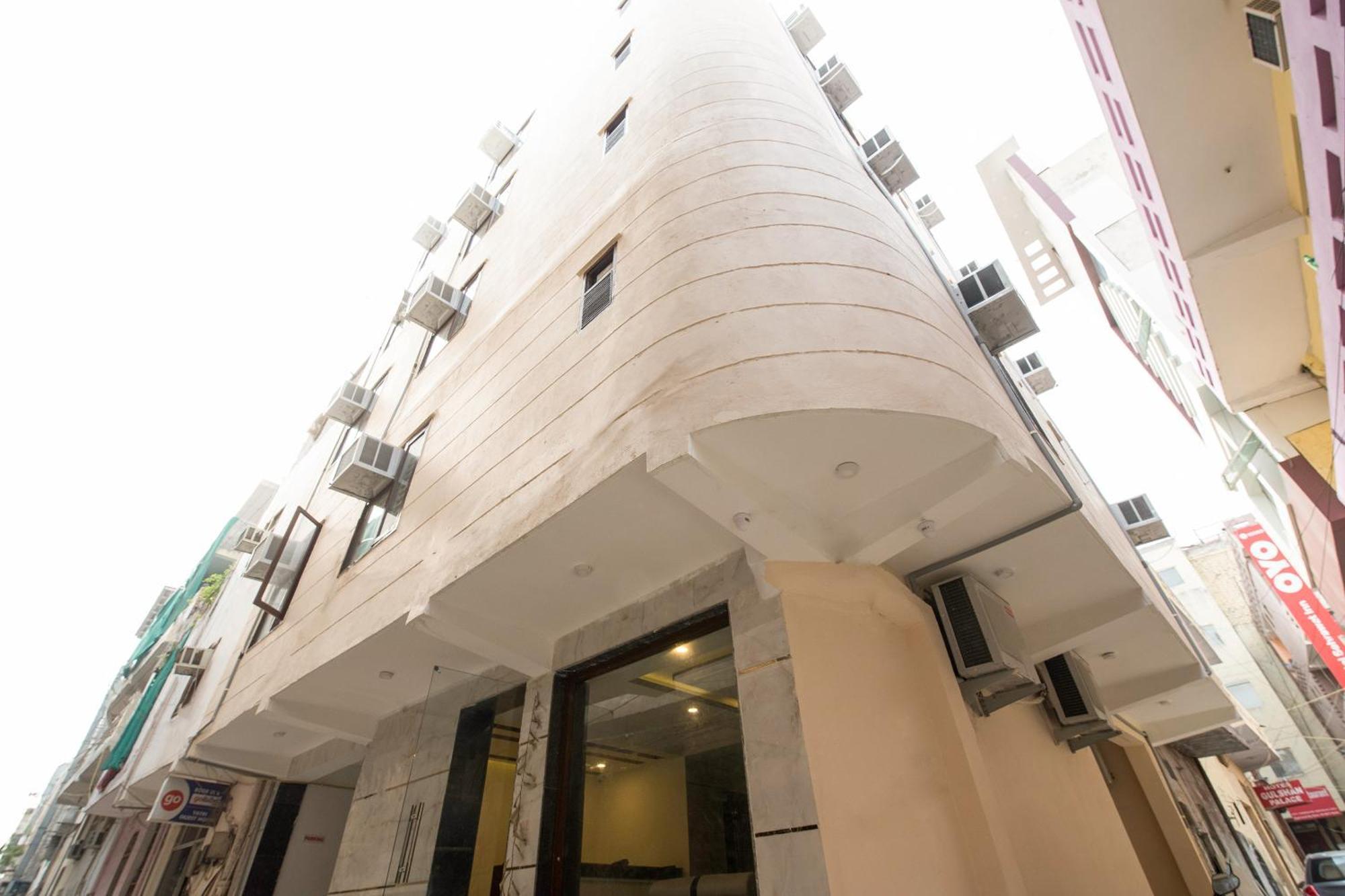 Hotel O Melfort New Delhi Exteriör bild